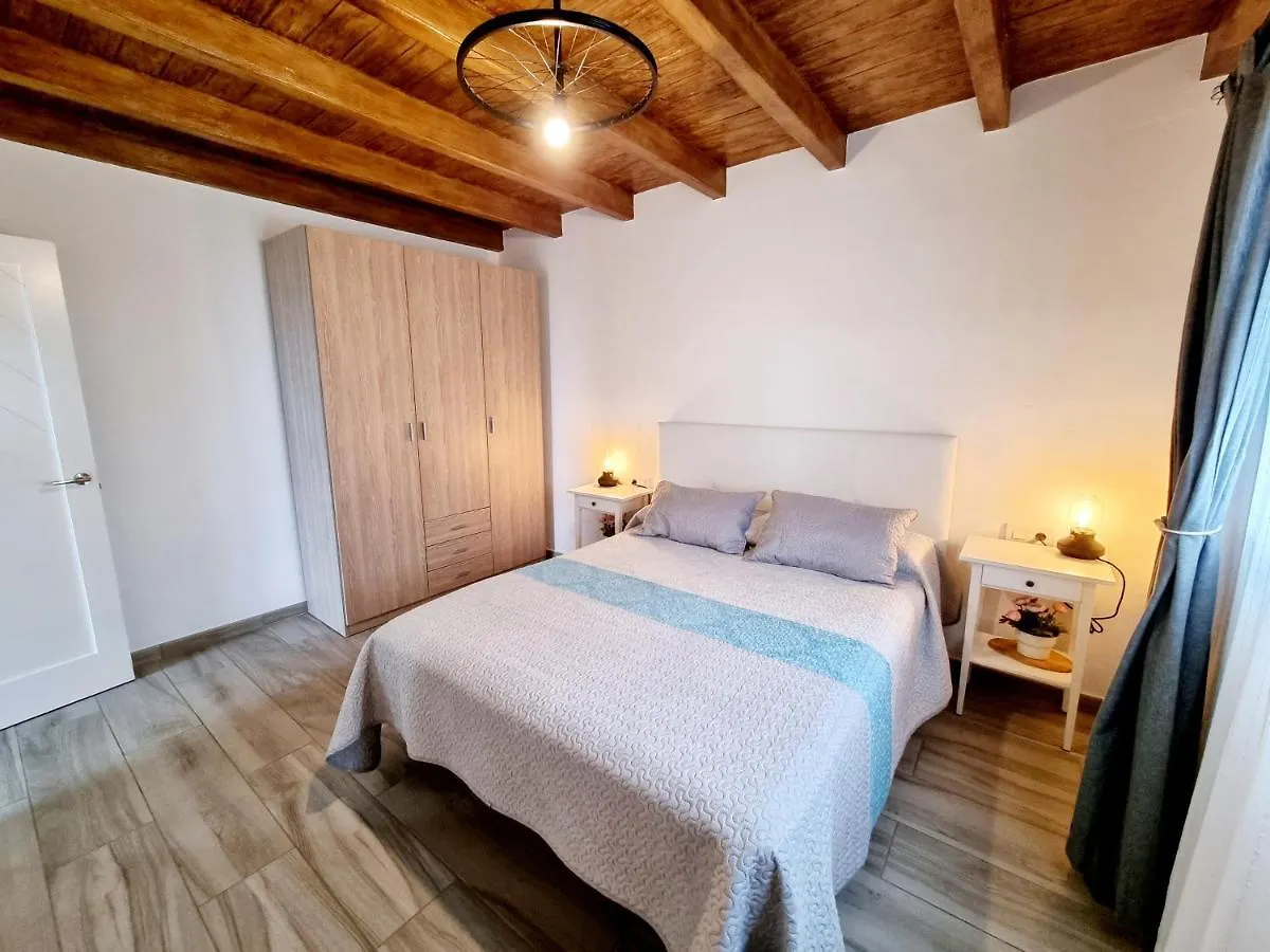 Apartamento en Mala con vista al mar 0*,