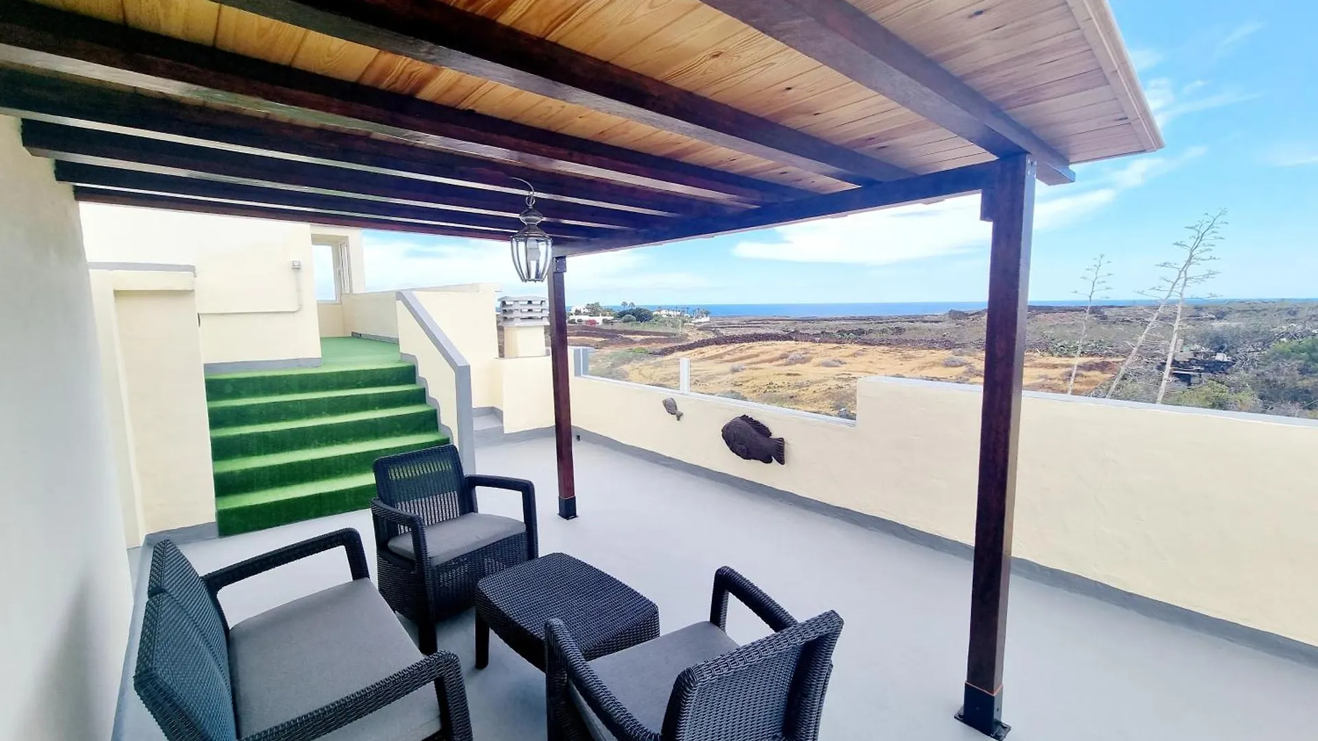 Apartamento en Mala con vista al mar